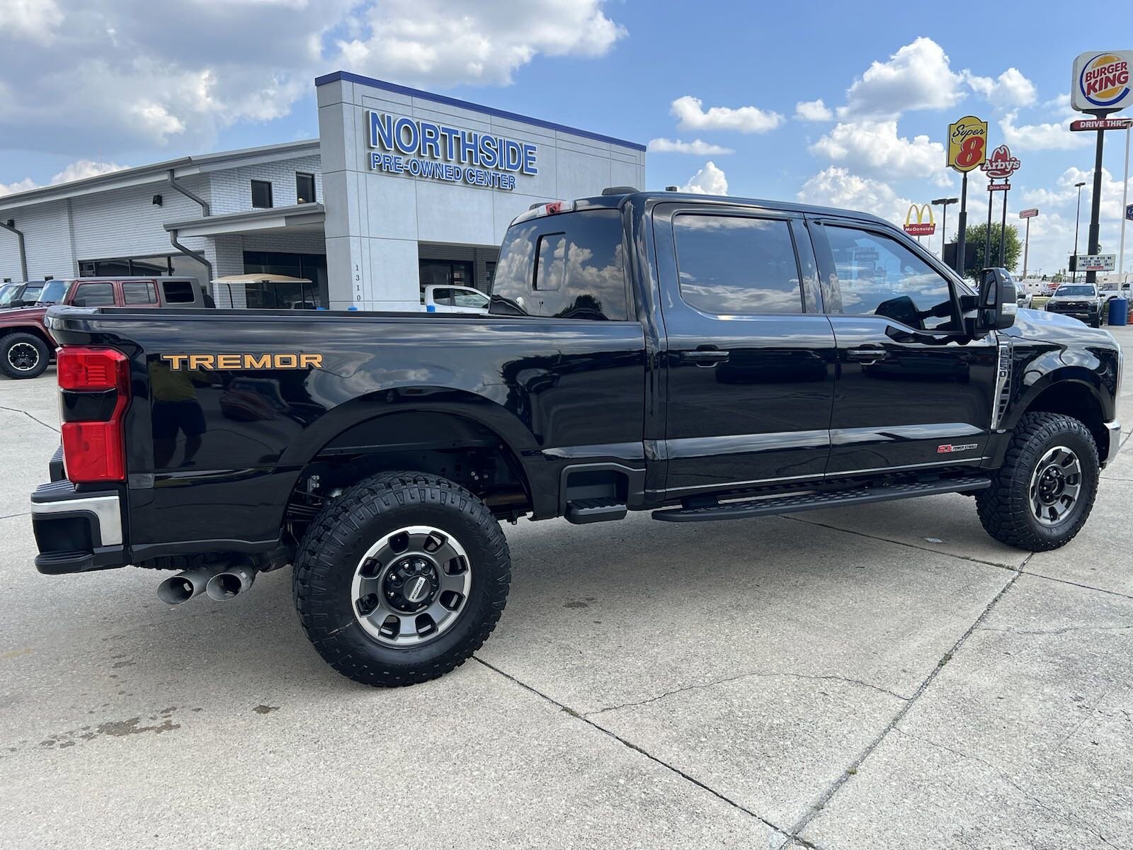 Used 2023 Ford F-250 Super Duty Lariat with VIN 1FT8W2BM9PEC25656 for sale in Effingham, IL