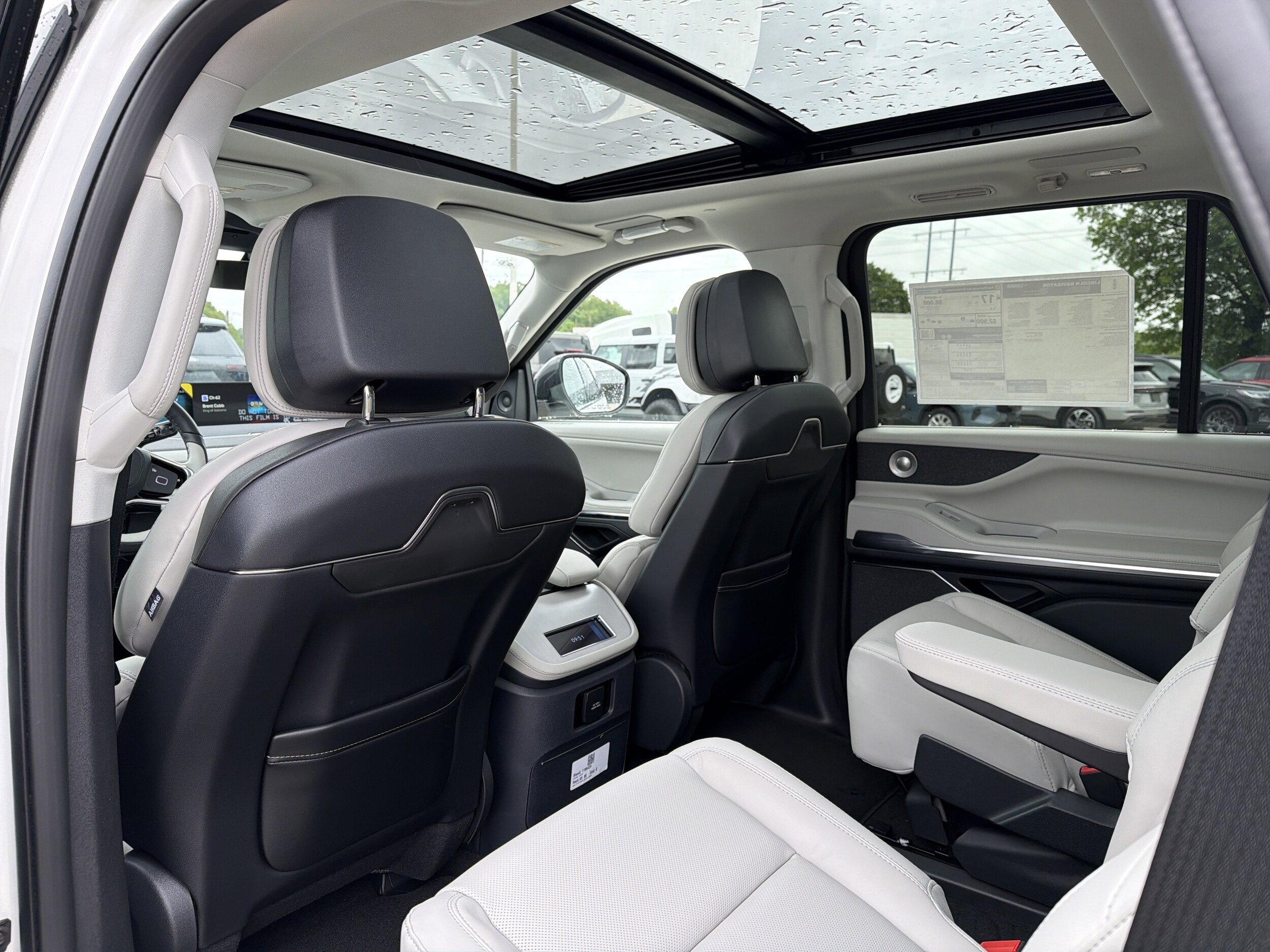 2026 Lincoln Navigator Reserve - Photo 15