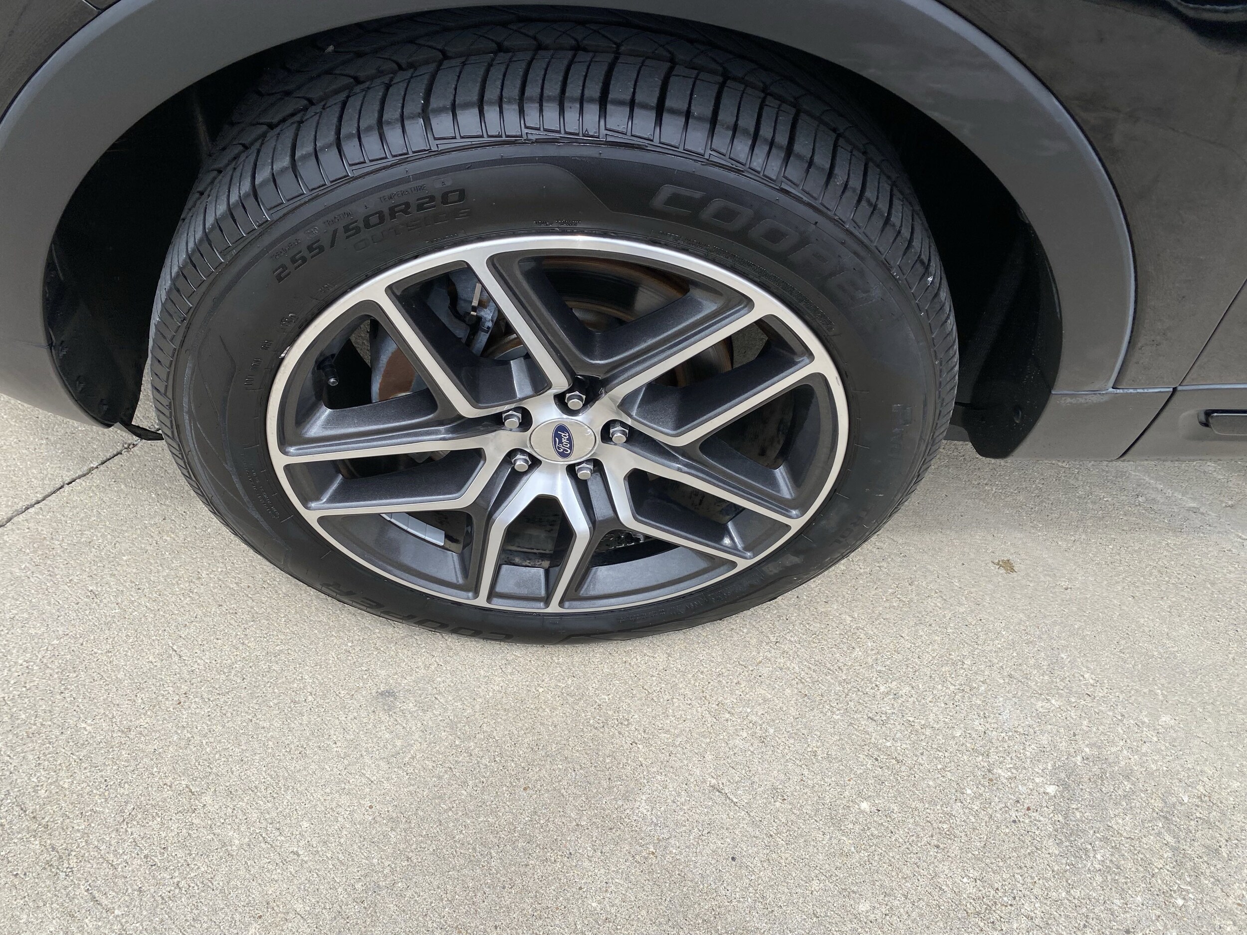 Used 2018 Ford Explorer Sport with VIN 1FM5K8GT5JGC28885 for sale in Effingham, IL