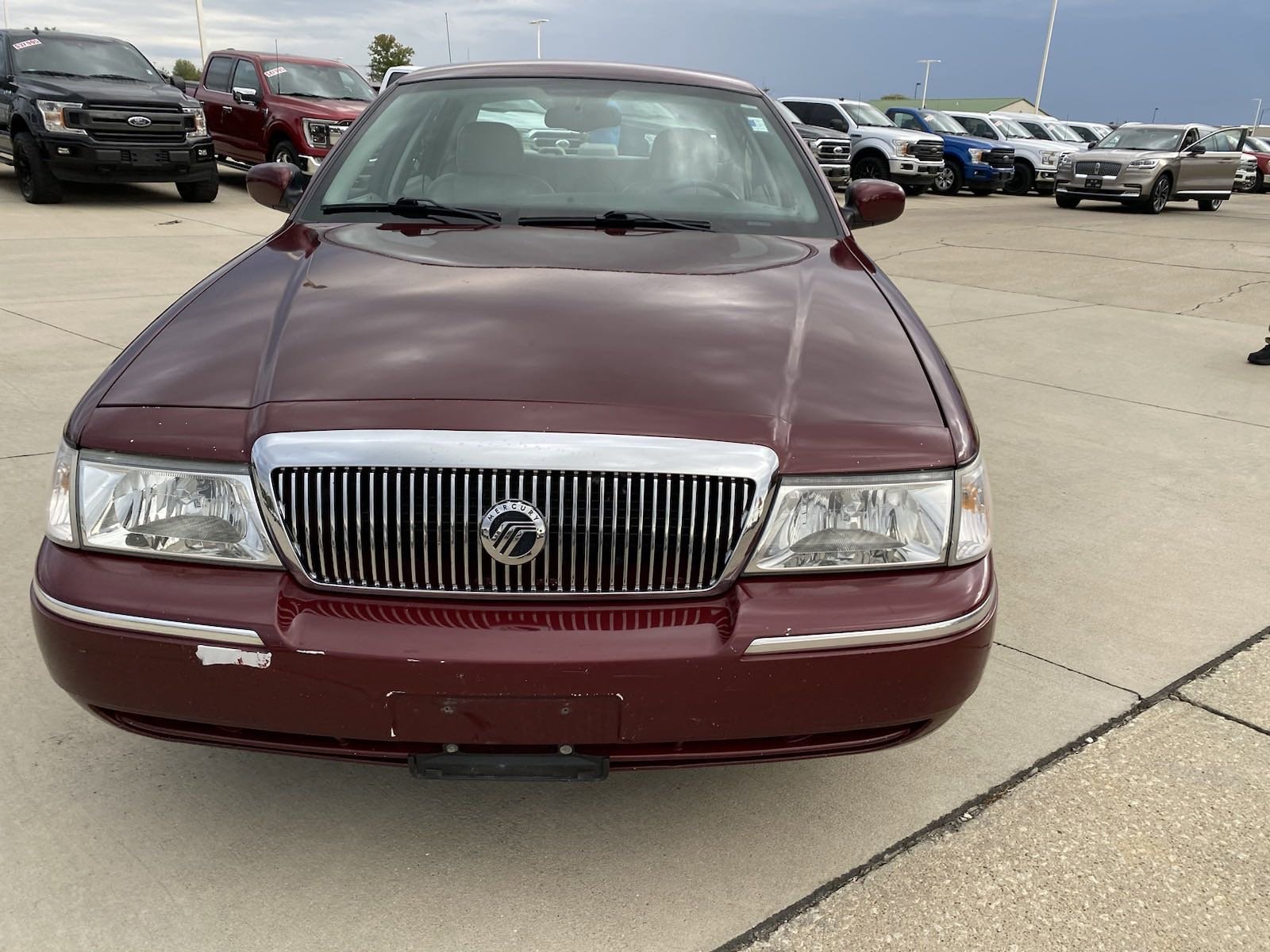 Used 2005 Mercury Grand Marquis LSE with VIN 2MEFM75W55X655461 for sale in Effingham, IL