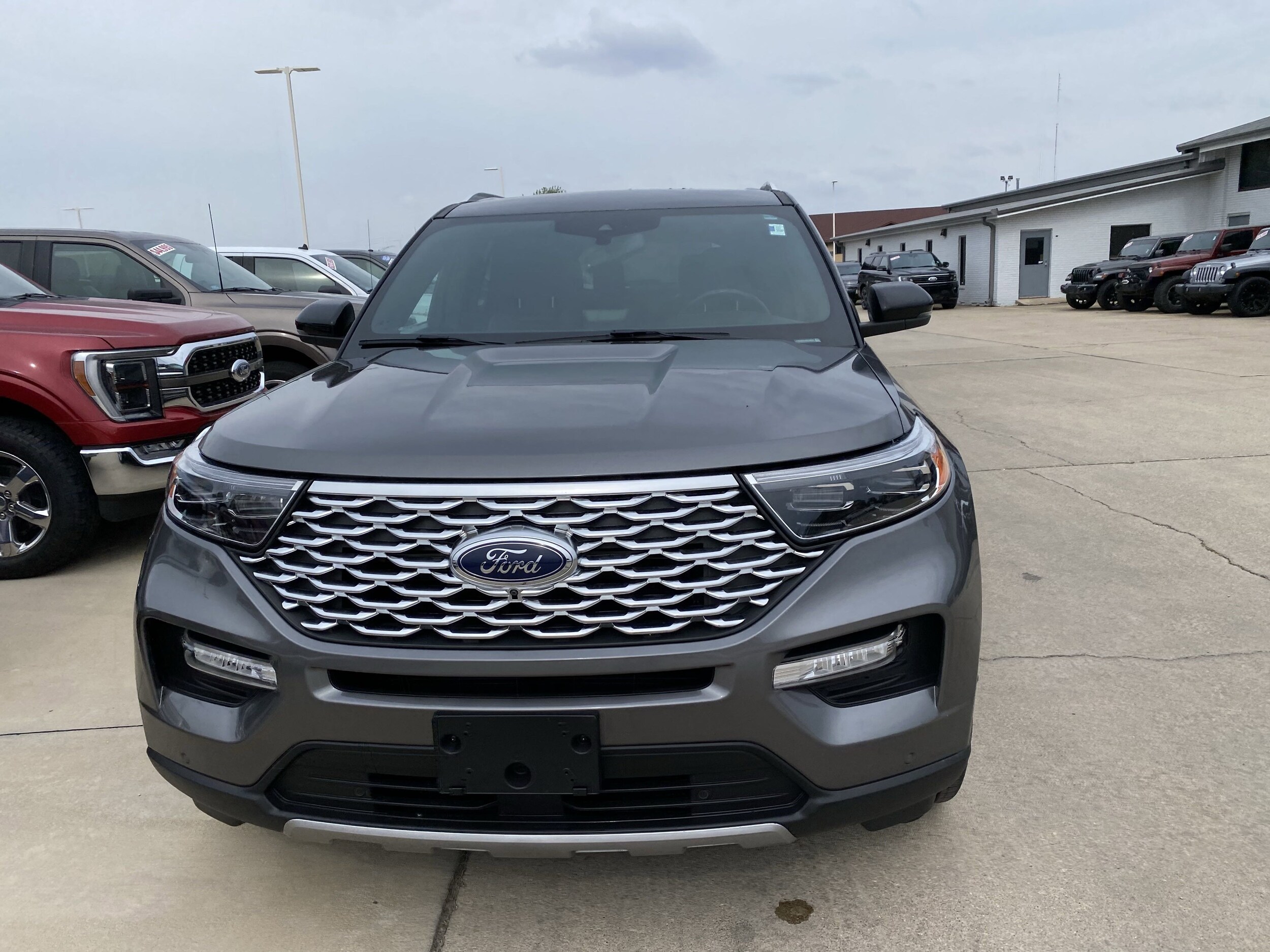 Used 2021 Ford Explorer Platinum with VIN 1FM5K8HC4MGA48896 for sale in Effingham, IL