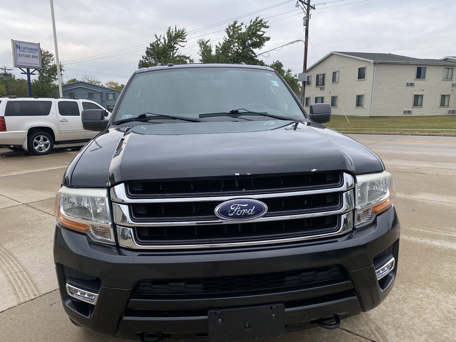 Used 2015 Ford Expedition XLT with VIN 1FMJK1JT4FEF07360 for sale in Effingham, IL