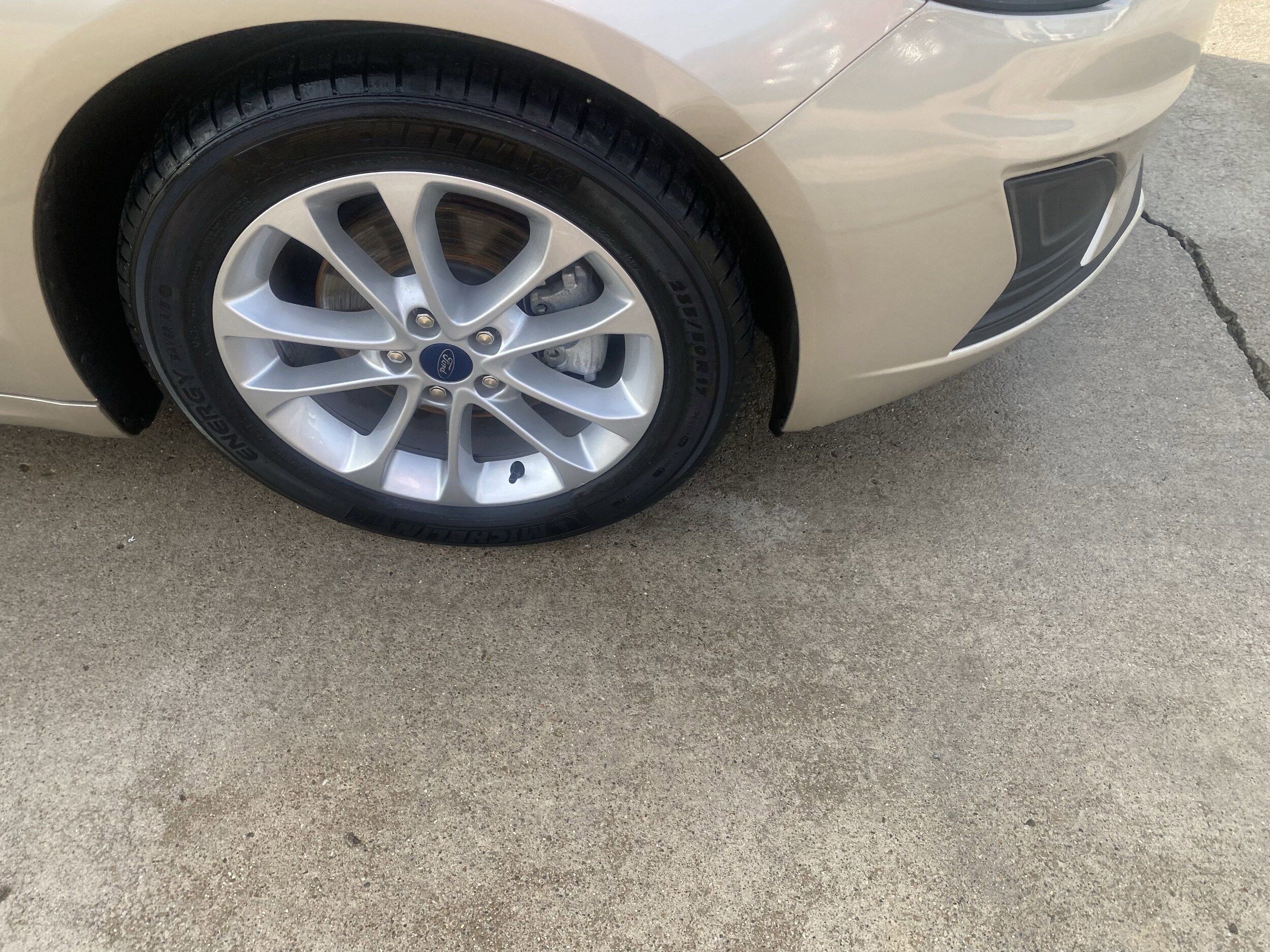 Used 2019 Ford Fusion SE with VIN 3FA6P0HD2KR114569 for sale in Effingham, IL