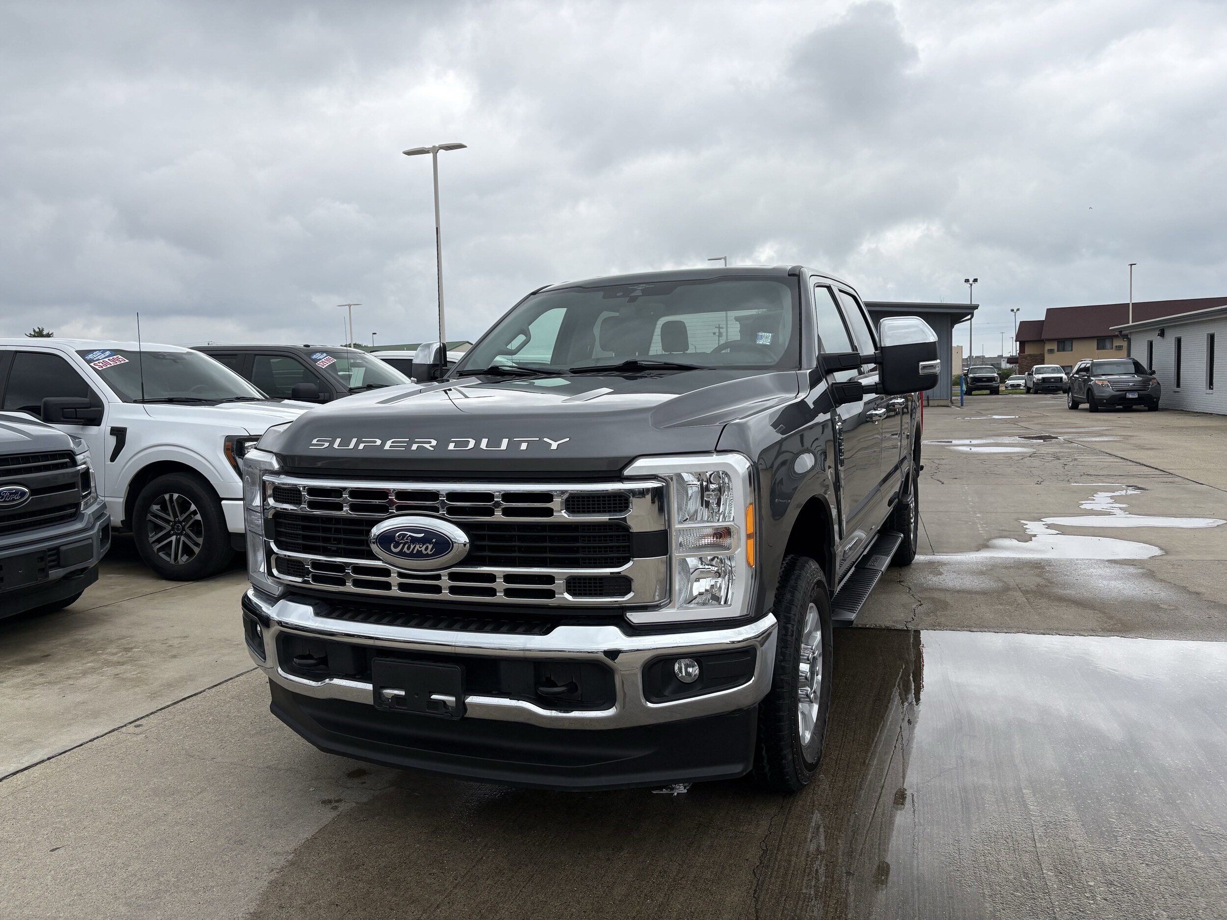 Used 2023 Ford F-250 Super Duty XLT with VIN 1FT7W2BT1PEC70206 for sale in Effingham, IL