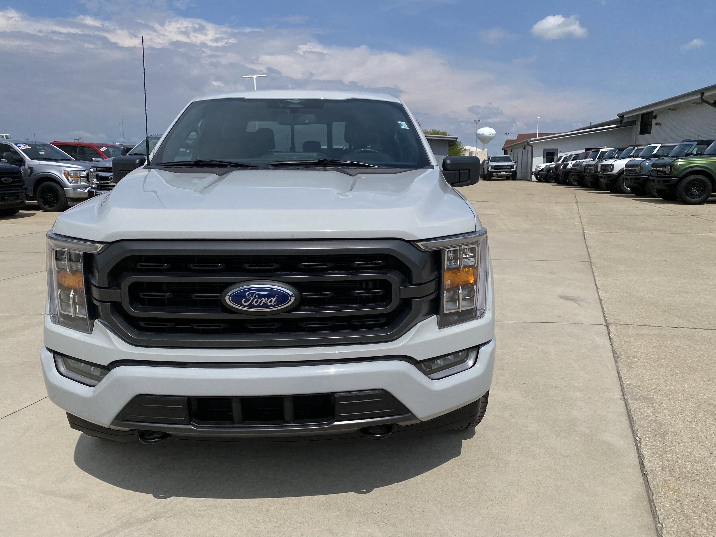 Used 2023 Ford F-150 XLT with VIN 1FTEW1EP1PKE61576 for sale in Effingham, IL