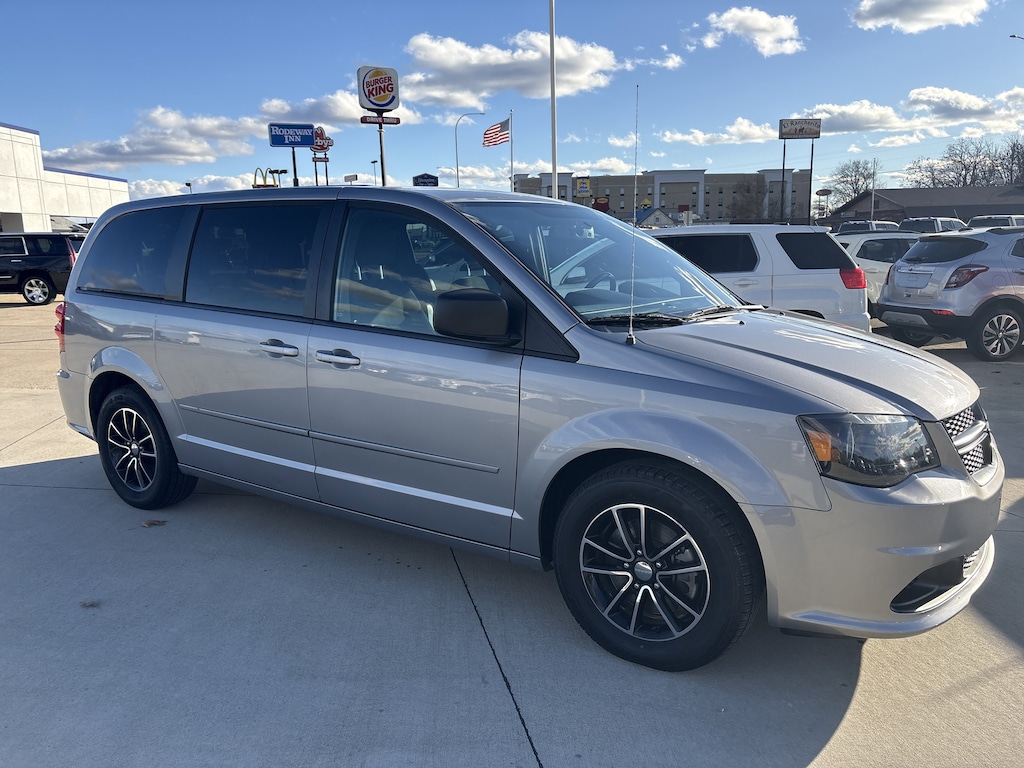 Used 2015 Dodge Grand Caravan SE Van