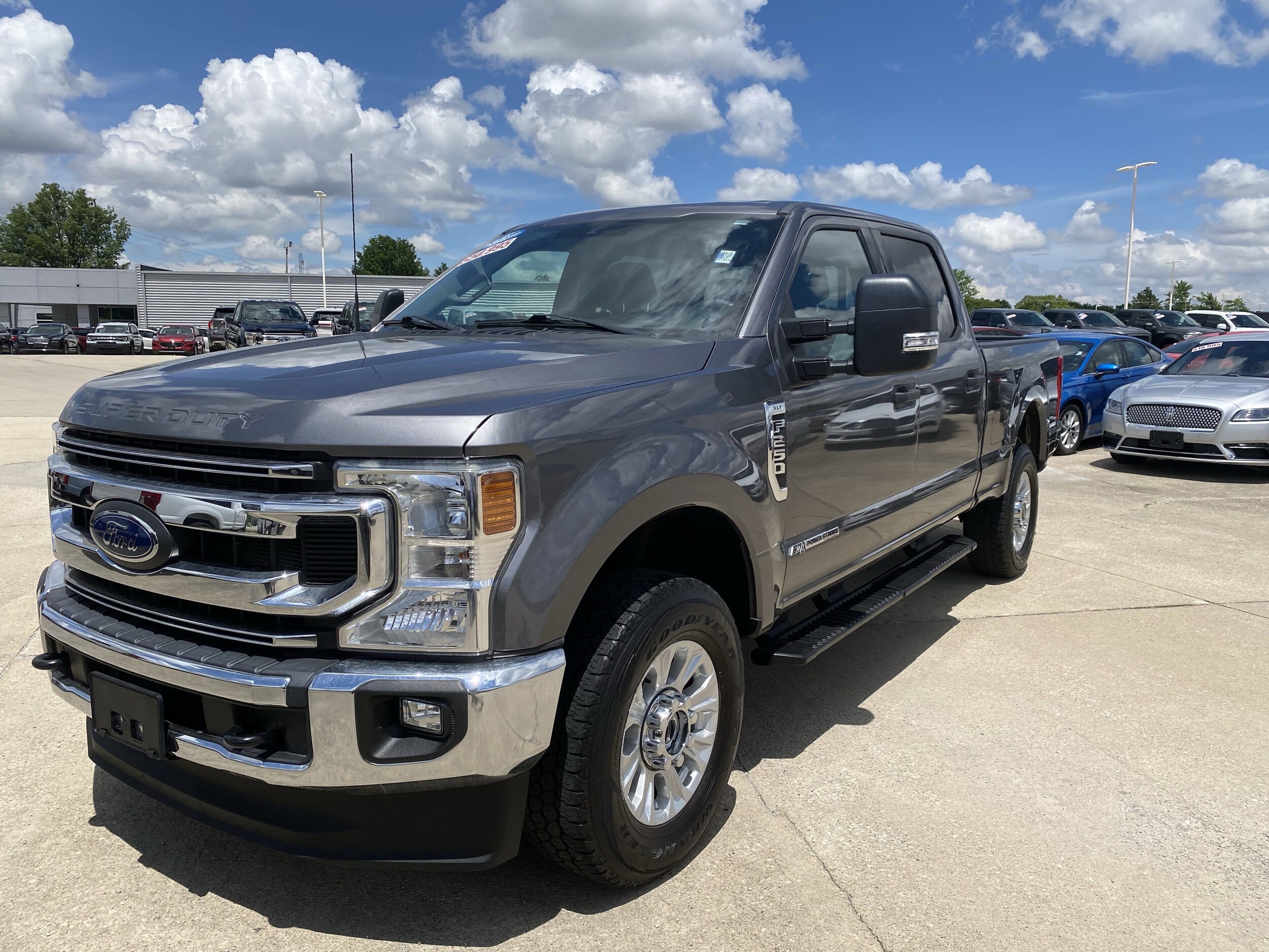Used 2022 Ford F-250 Super Duty XLT with VIN 1FT8W2BTXNED41078 for sale in Effingham, IL