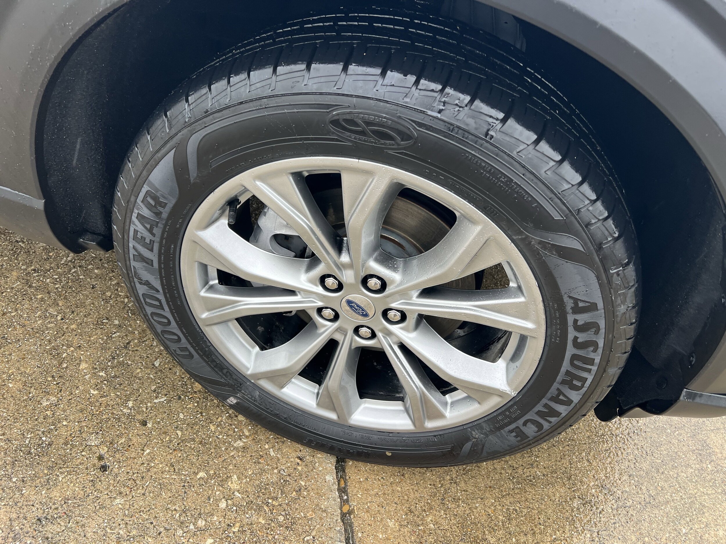 Used 2020 Ford Explorer XLT with VIN 1FMSK8DH0LGB72425 for sale in Effingham, IL