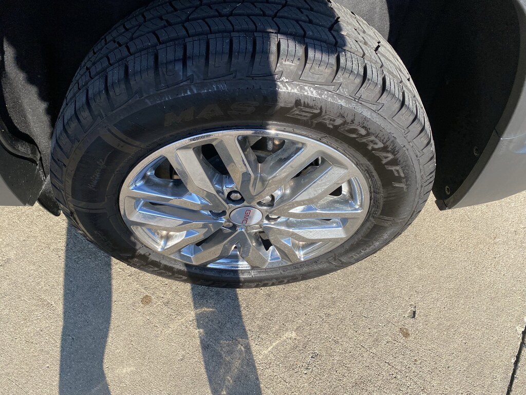 Used 2018 GMC Acadia SLE-2 SUV