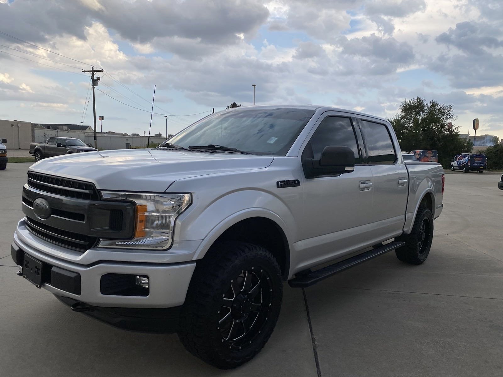 Used 2019 Ford F-150 XLT with VIN 1FTEW1E41KFD12236 for sale in Effingham, IL