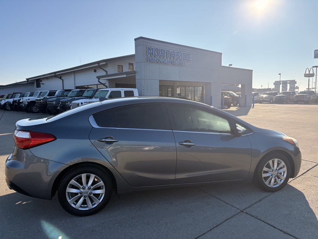 Used 2015 Kia Forte EX FWD Sedan