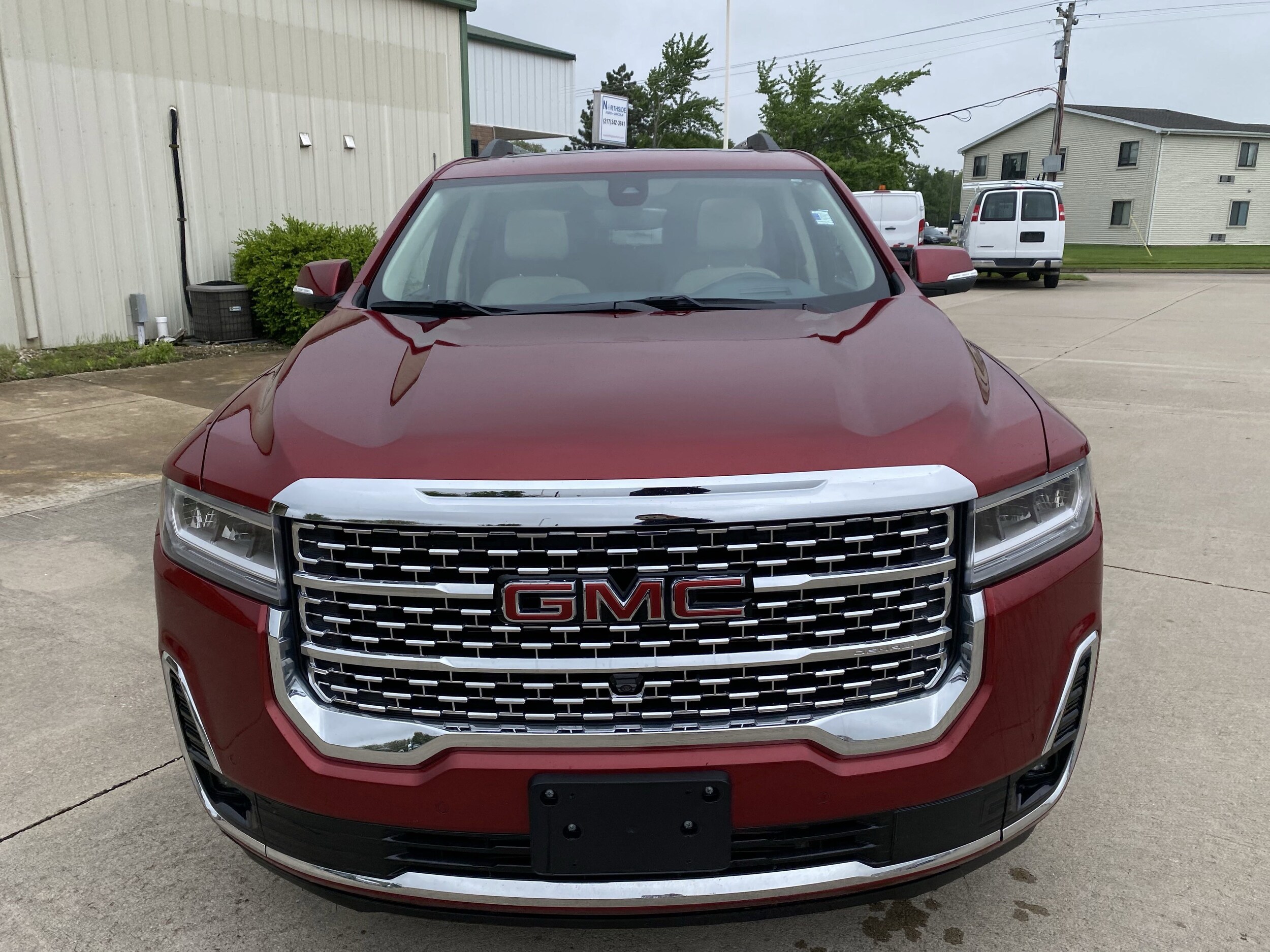 Used 2022 GMC Acadia Denali with VIN 1GKKNXLS9NZ127028 for sale in Effingham, IL