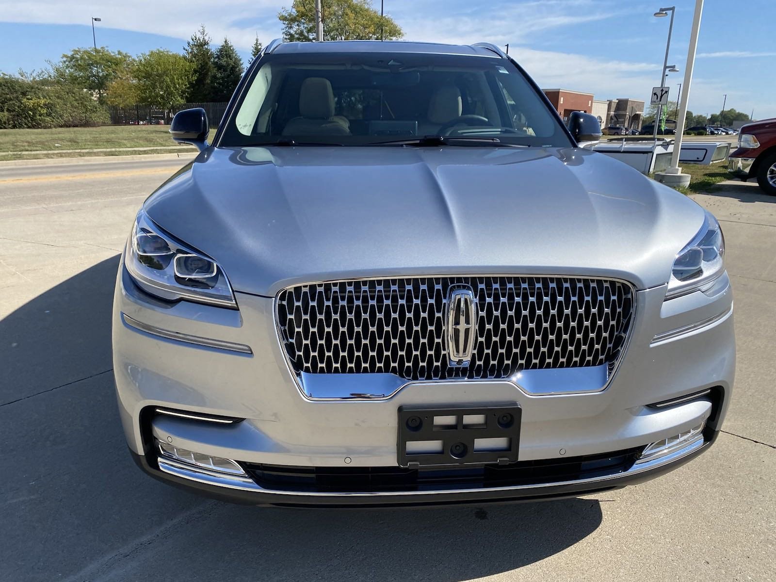 Used 2023 Lincoln Aviator Reserve with VIN 5LM5J7XC6PGL25905 for sale in Effingham, IL