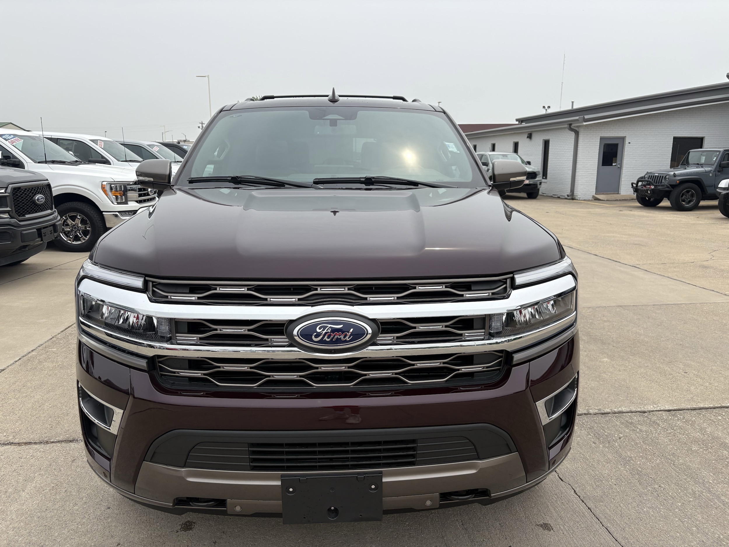 Used 2024 Ford Expedition King Ranch with VIN 1FMJK1P88REA69370 for sale in Effingham, IL