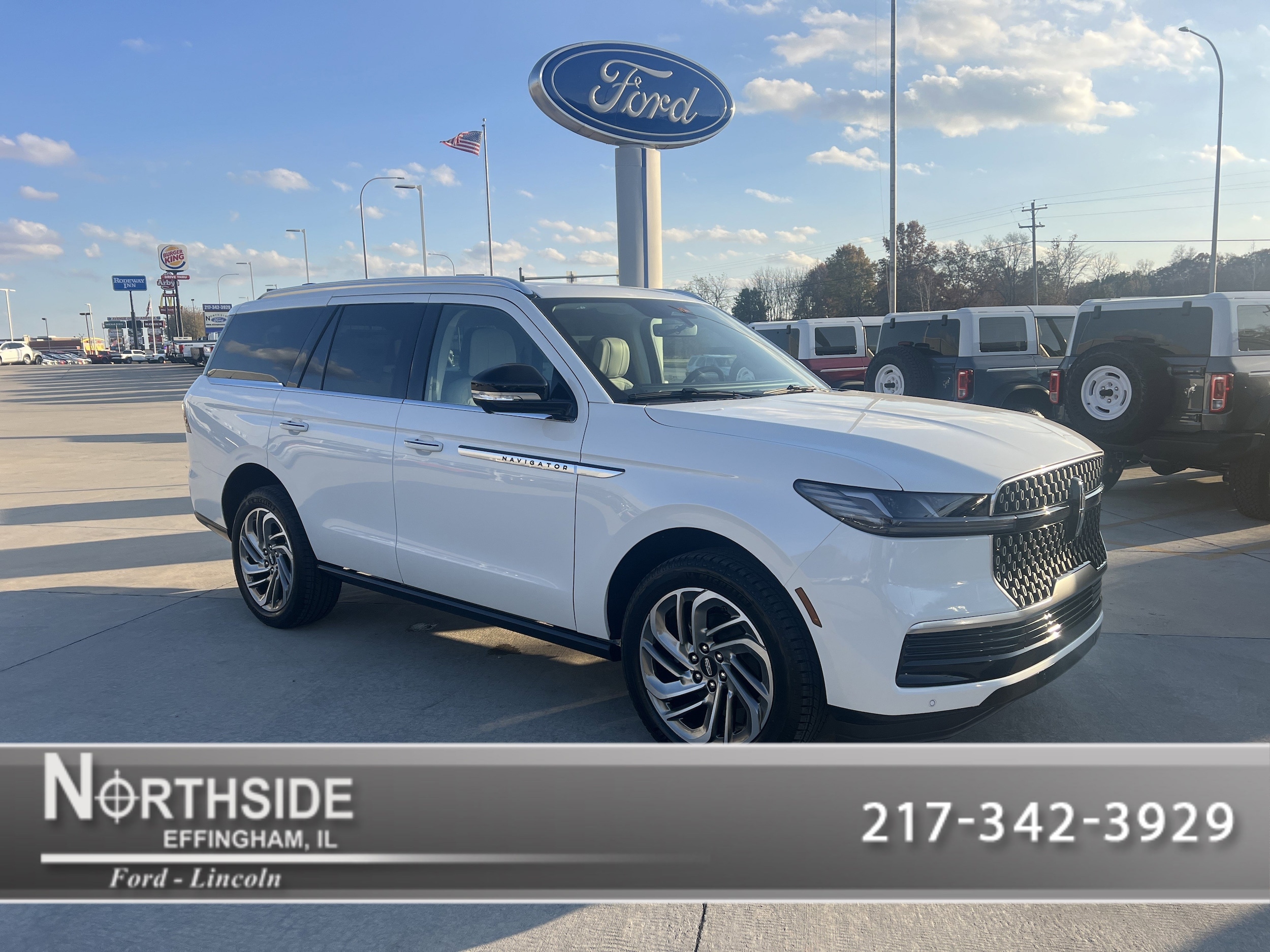 2025 Lincoln Navigator Reserve's photo