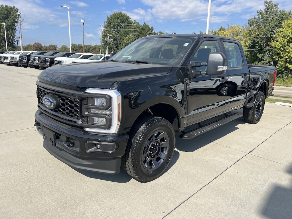 New 2026 Ford F-250 Truck Crew Cab