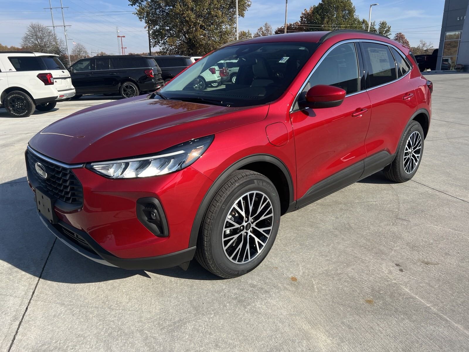 2025 Ford Escape photo 4