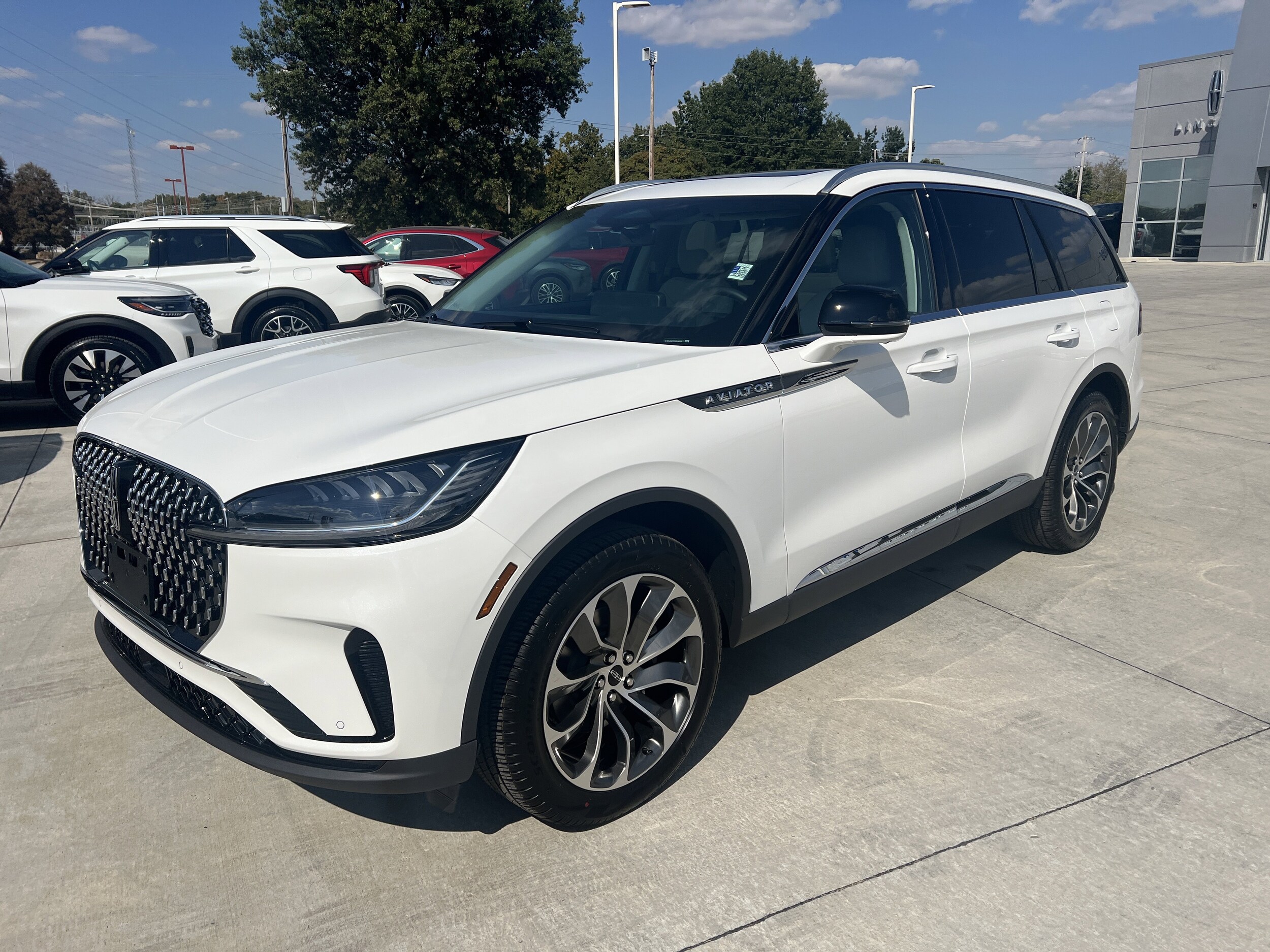 2025 Lincoln Aviator Premiere photo 4