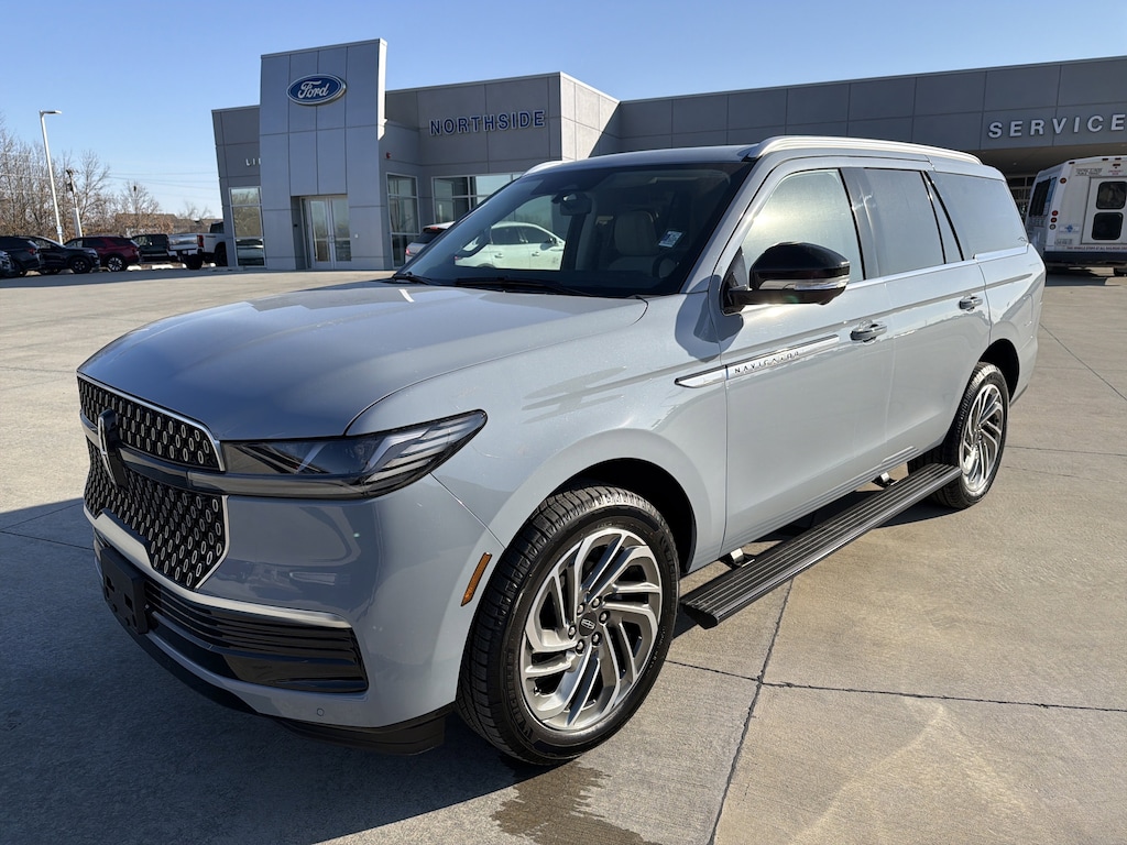 2026 Lincoln Navigator Reserve photo 3
