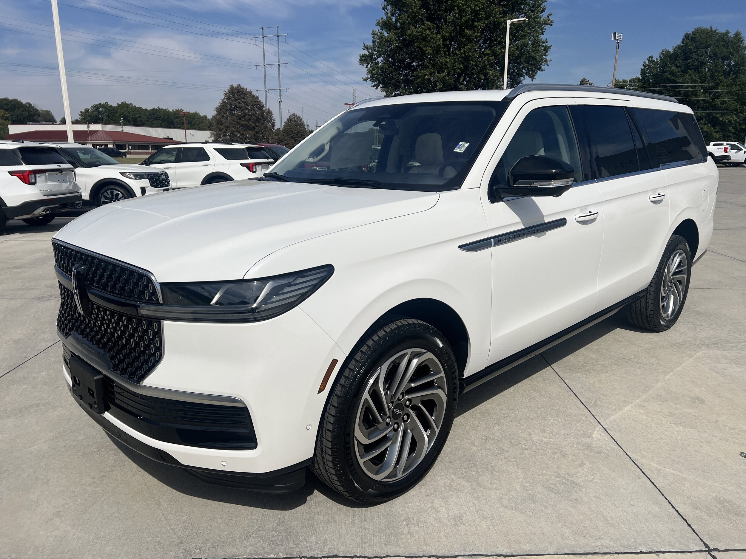 2025 Lincoln Navigator L Reserve photo 4