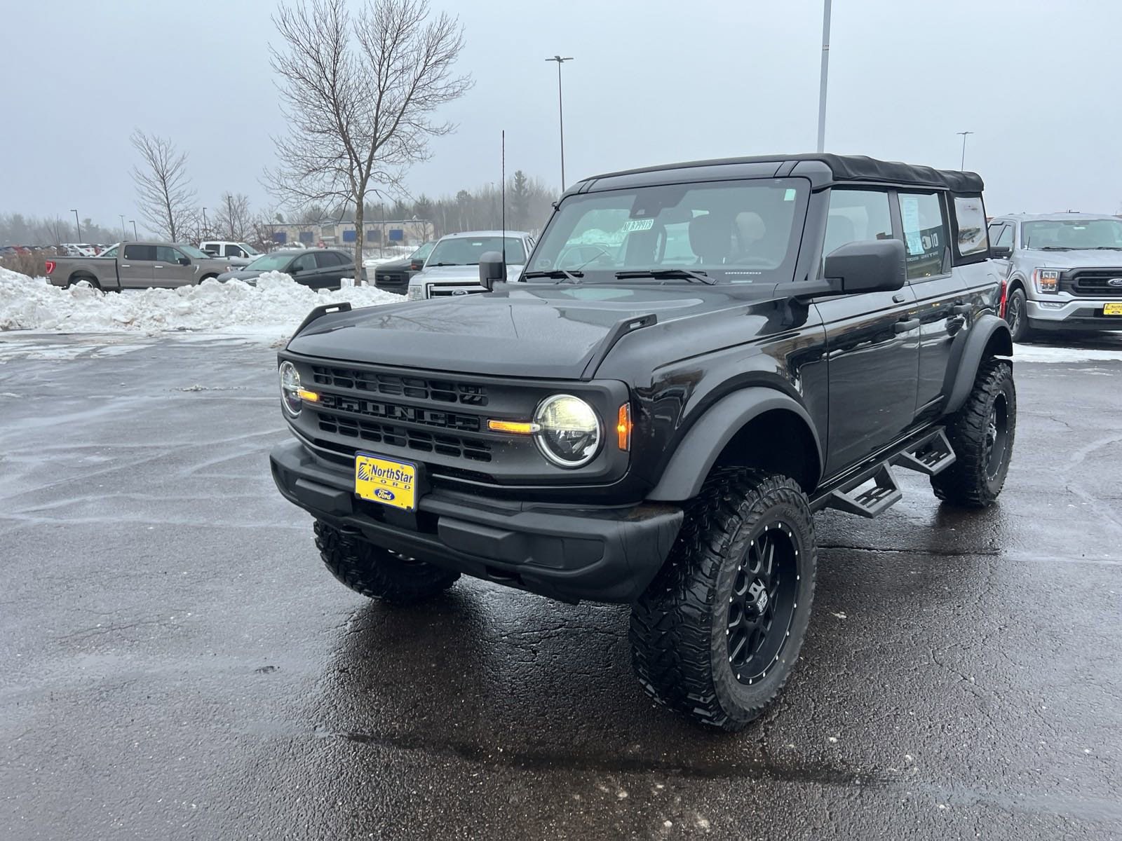 Used 2022 Ford Bronco 4-Door  with VIN 1FMDE5BH9NLB79918 for sale in Duluth, Minnesota