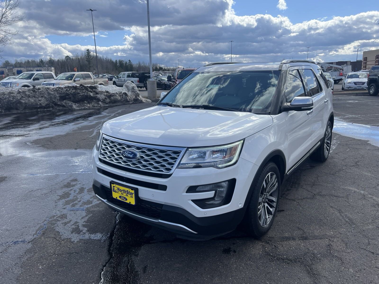 Used 2017 Ford Explorer Platinum with VIN 1FM5K8HT4HGE41870 for sale in Duluth, Minnesota
