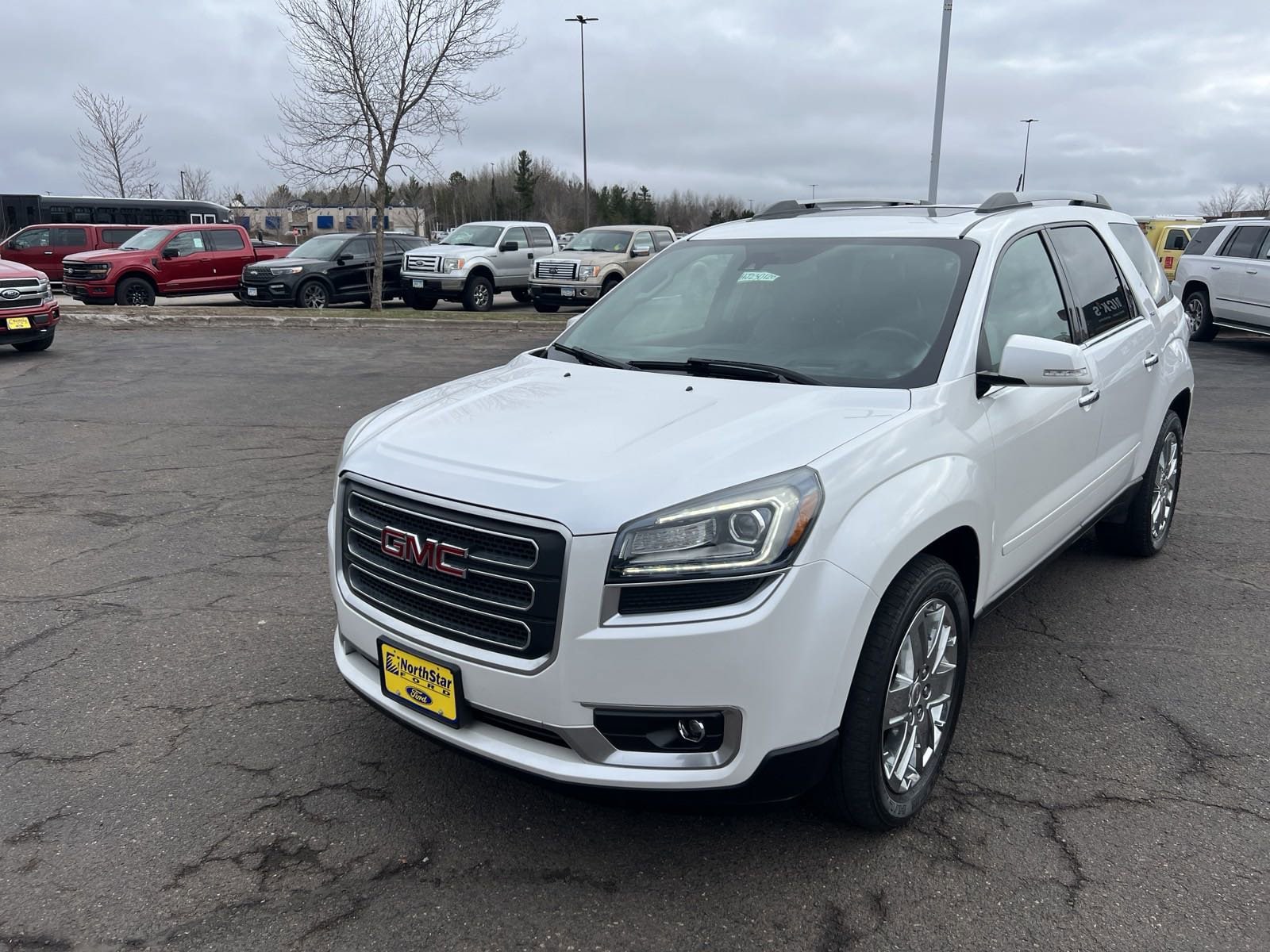 Used 2017 GMC Acadia Limited  with VIN 1GKKVSKD7HJ230120 for sale in Duluth, Minnesota