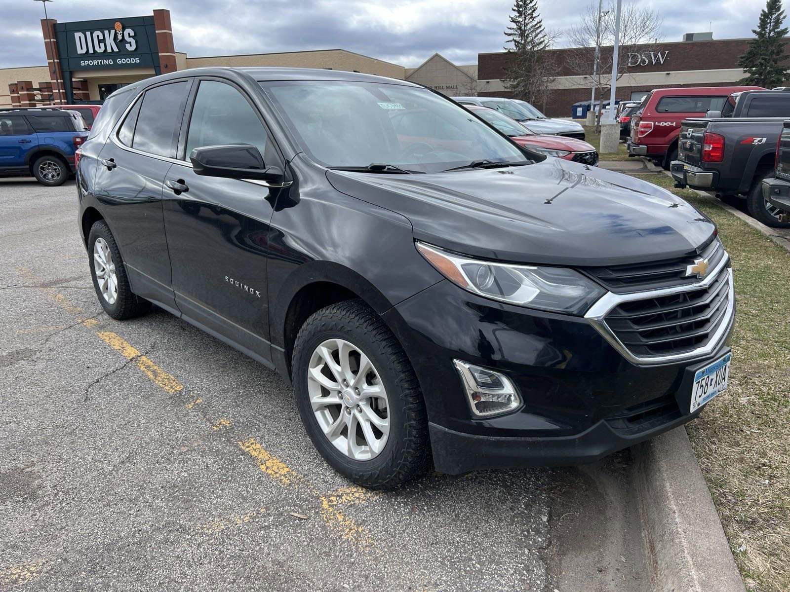 Used 2018 Chevrolet Equinox LT with VIN 2GNAXSEV7J6153930 for sale in Duluth, Minnesota
