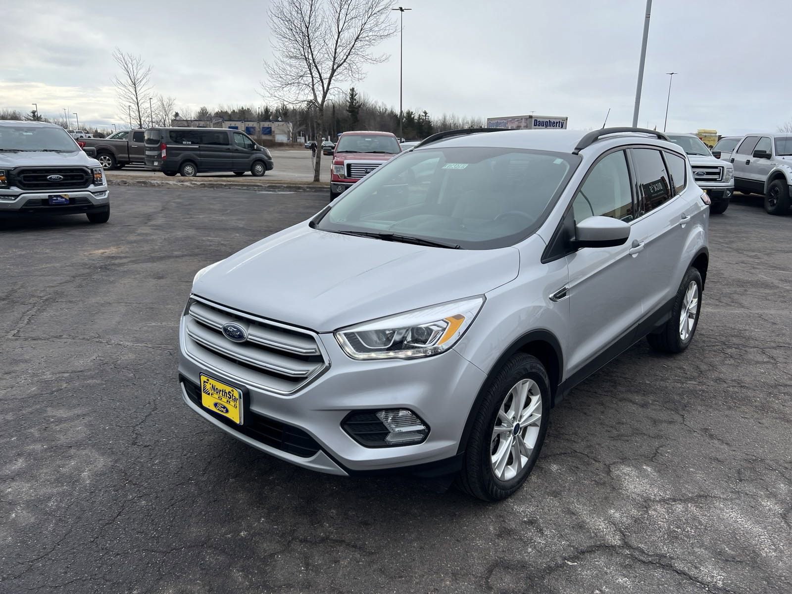 Used 2019 Ford Escape SEL with VIN 1FMCU9HD7KUC32616 for sale in Duluth, Minnesota