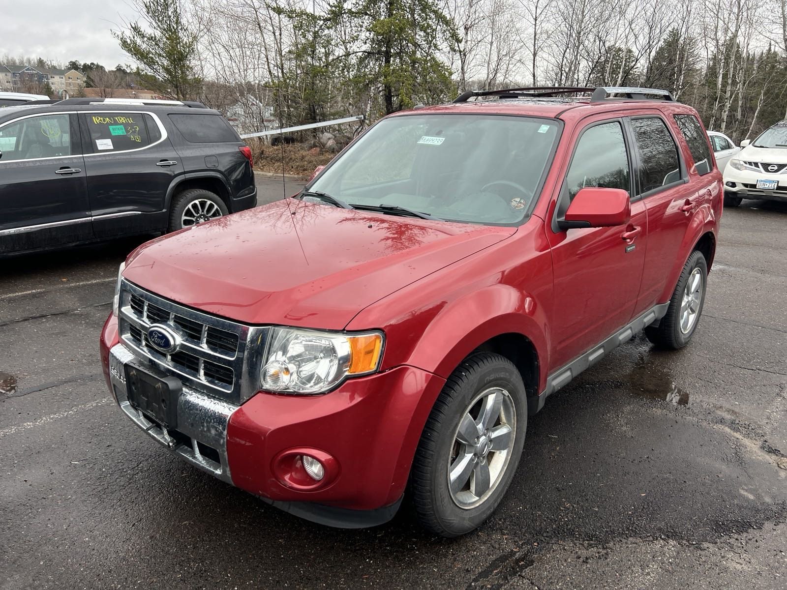 Used 2011 Ford Escape Limited with VIN 1FMCU0EG8BKA44239 for sale in Duluth, Minnesota