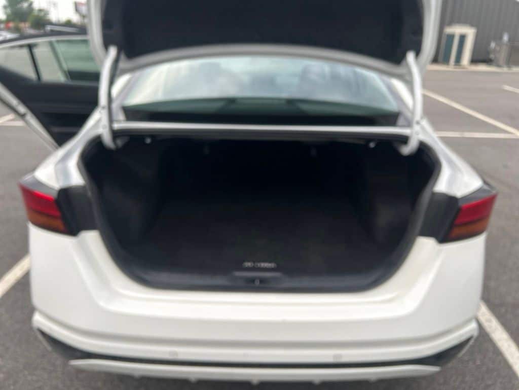 2025 Nissan Altima SV - Photo 21