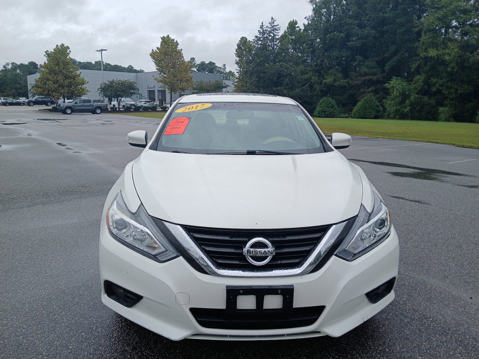 Used 2017 Nissan Altima Base with VIN 1N4AL3AP8HC274247 for sale in Little River, SC