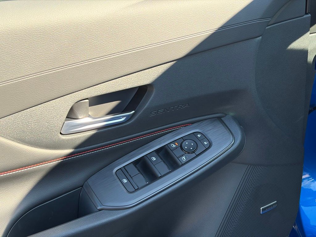2026 Nissan Sentra SR - Photo 11