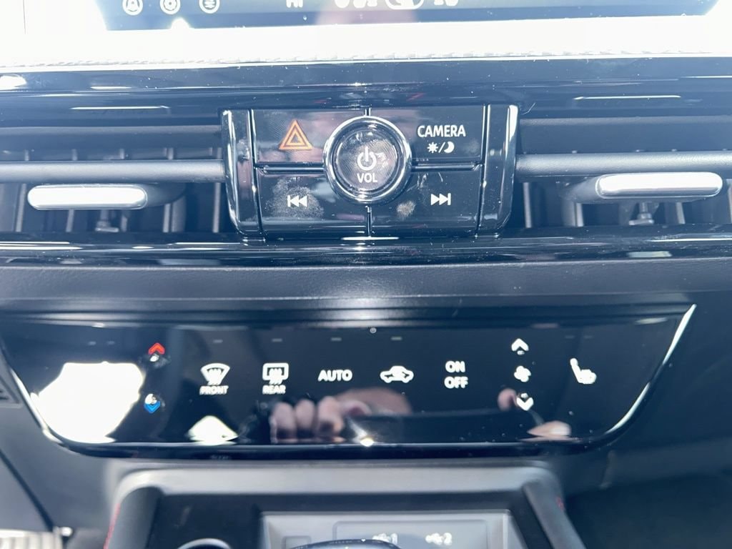 2026 Nissan KICKS SR - Photo 12