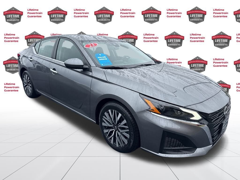 Used 2023 Nissan Altima 2.5 SV Sedan
