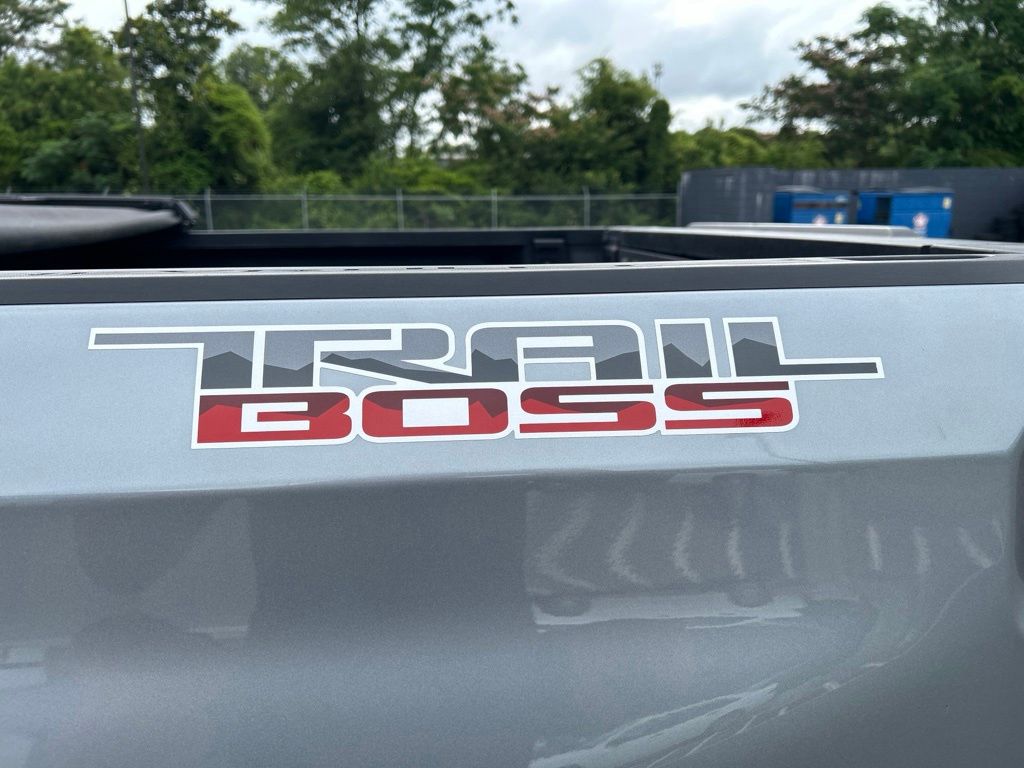 2024 Chevrolet Silverado 1500 LT Trail Boss - Photo 10