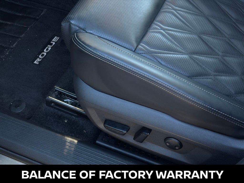 2025 Nissan Rogue Platinum - Photo 15
