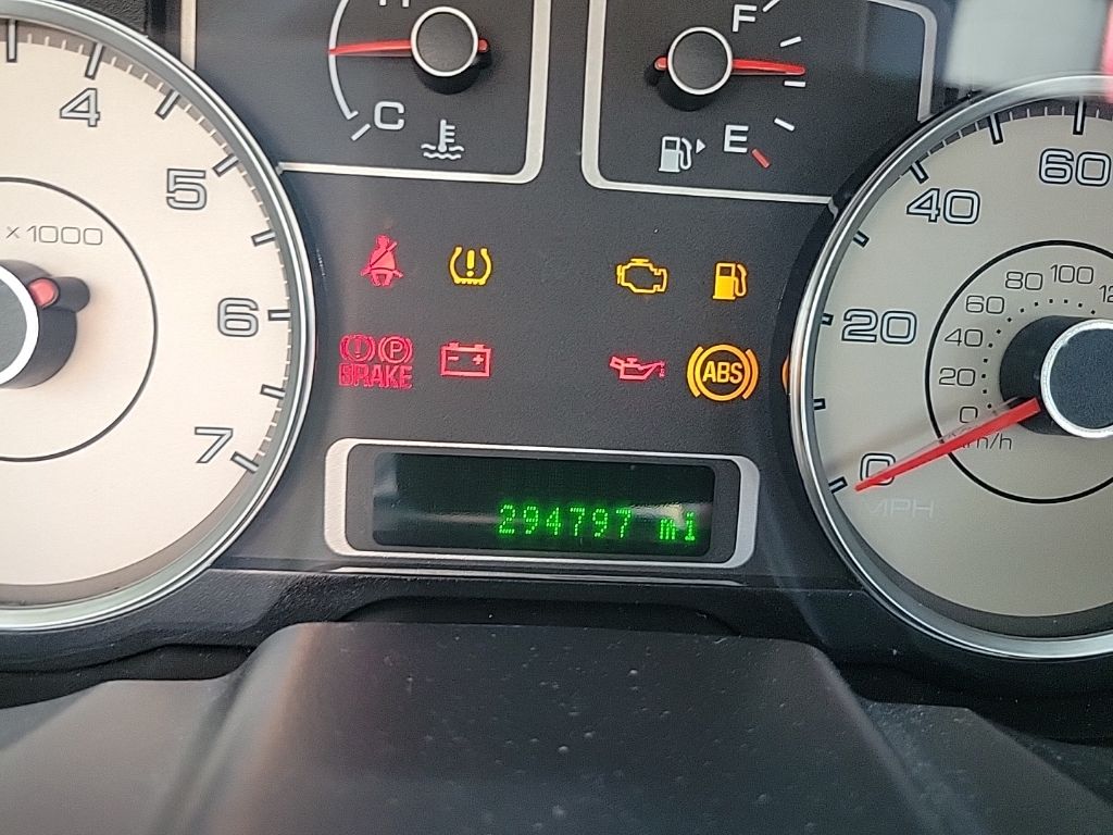 2009 Ford Taurus Limited's photo