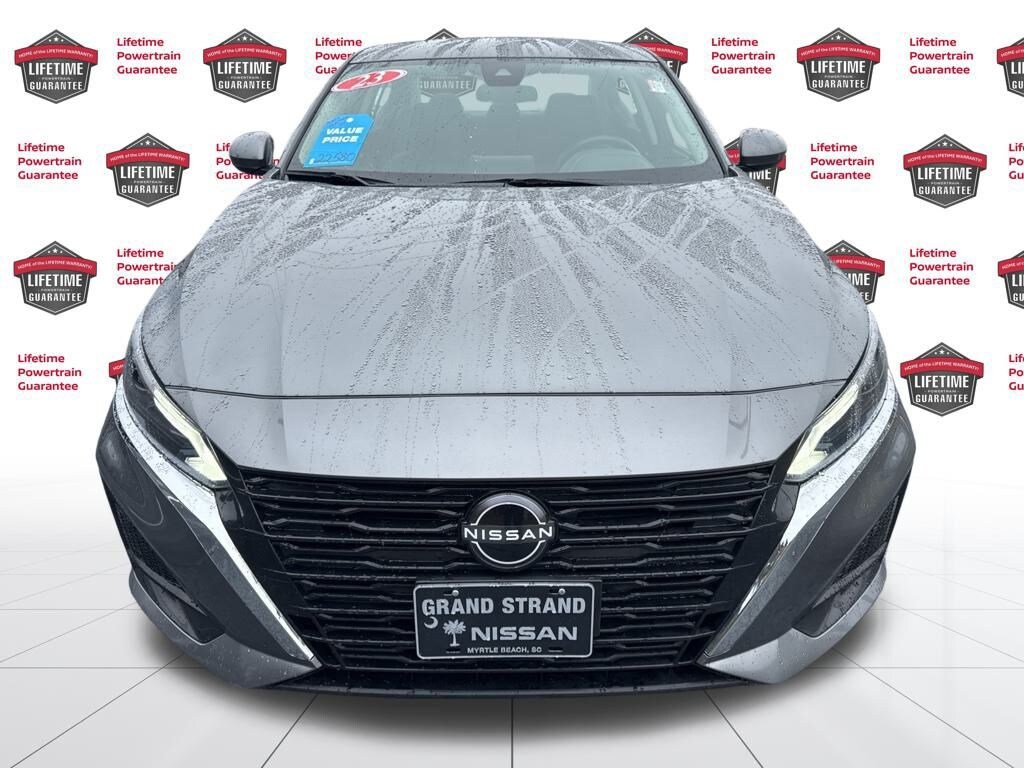 Used 2023 Nissan Altima 2.5 SV Sedan