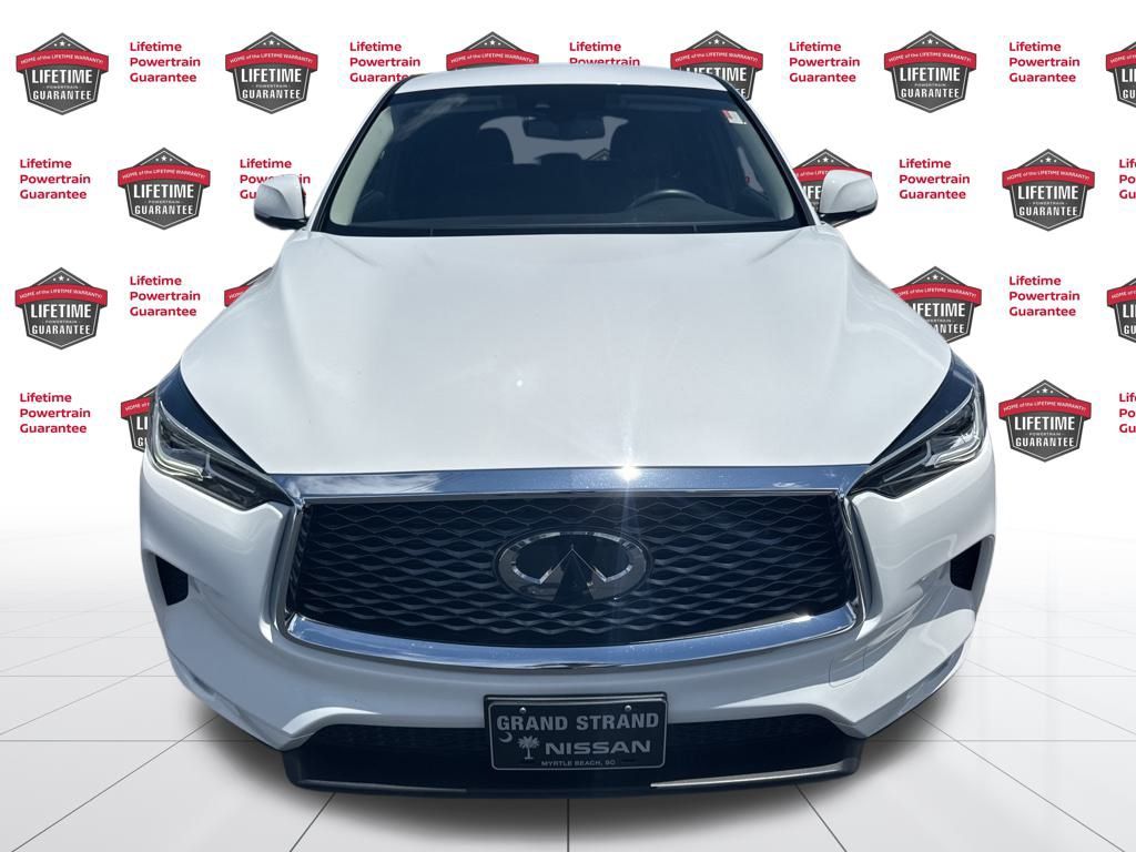 2022 Infiniti QX50 Luxe photo 2