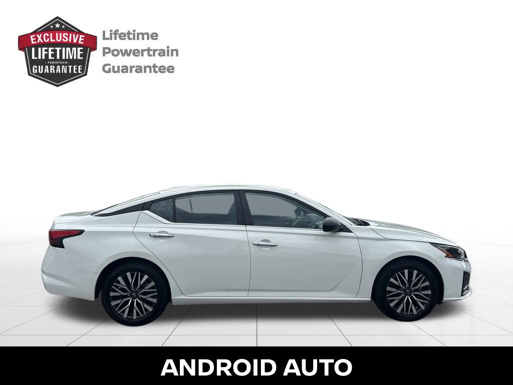 2025 Nissan Altima SV - Photo 7