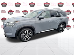 2025 Nissan Pathfinder Platinum SUV