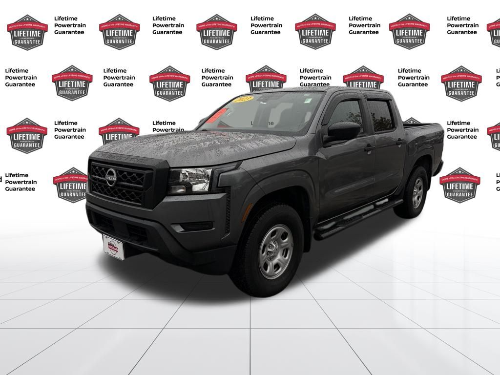 2023 Nissan Frontier S's photo