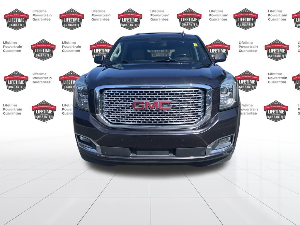 2017 Gmc Yukon Denali photo 3