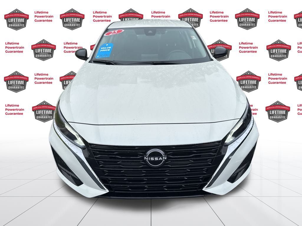 2025 Nissan Altima 2.5 S photo 2