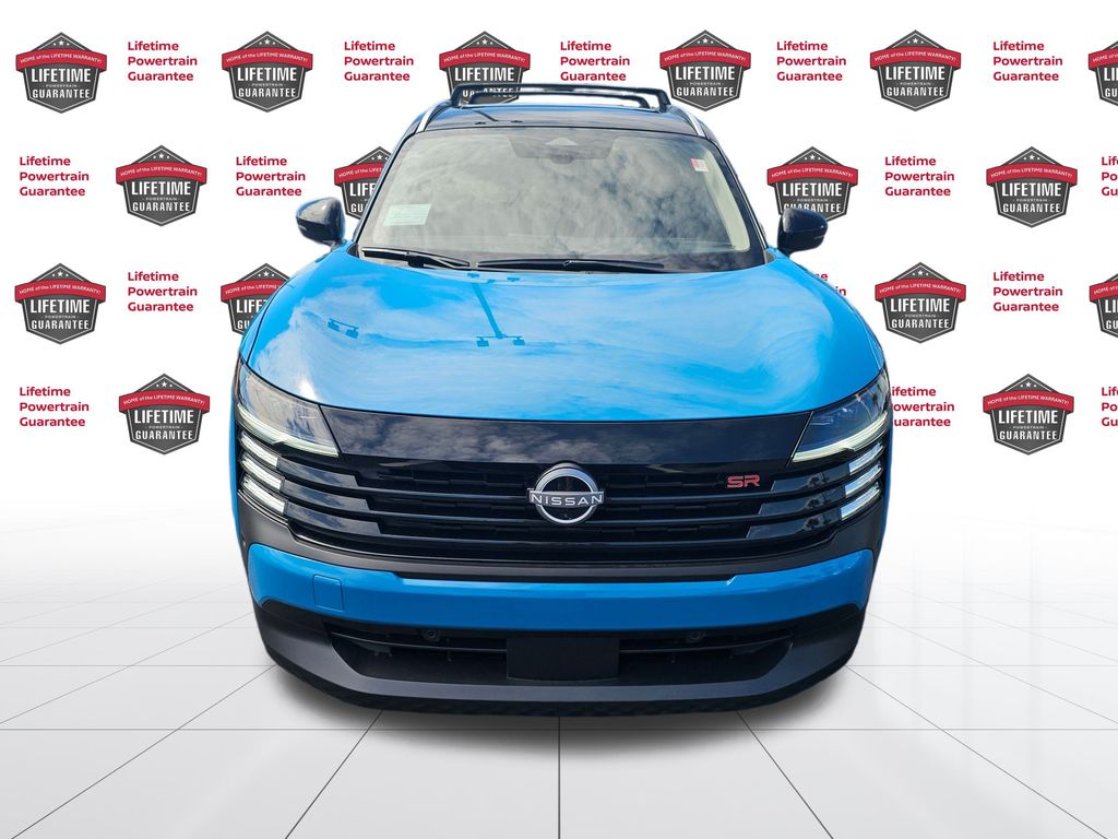 2026 Nissan Kicks SR photo 4