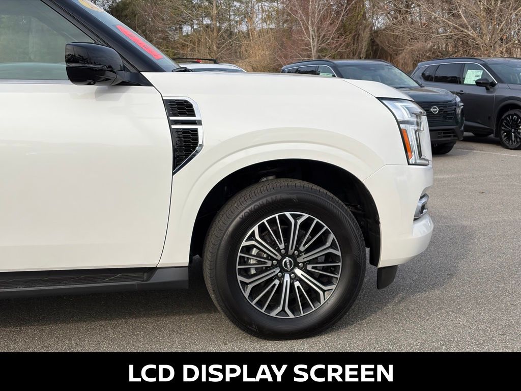 2025 Nissan Armada Platinum - Photo 11
