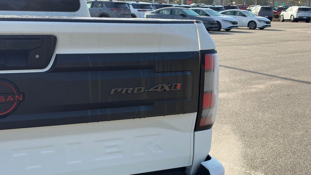 2026 Nissan Frontier PRO-4X - Photo 6