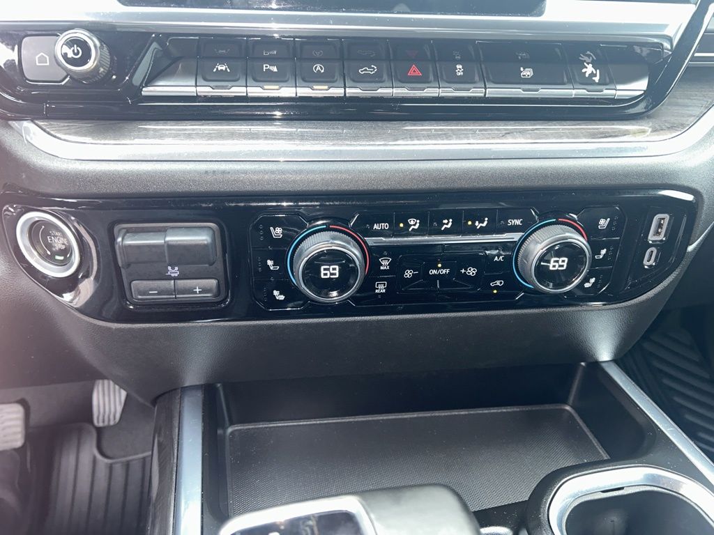 2023 Chevrolet Silverado 1500 LTZ - Photo 16