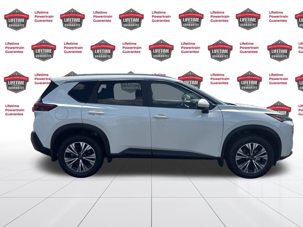 2023 Nissan Rogue SV photo 3